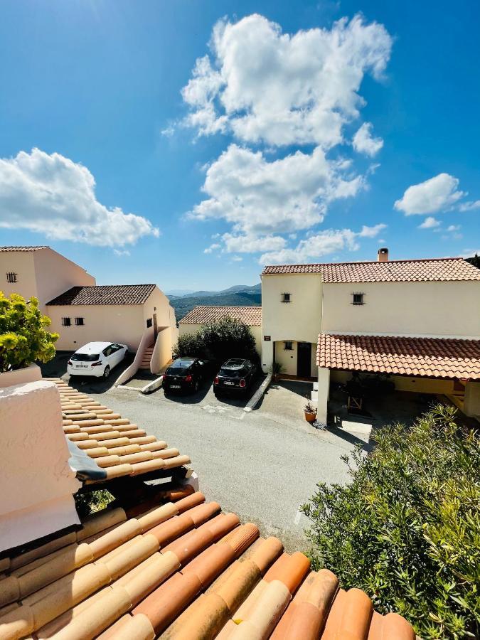 Superbe T2 Avec Vue Mer Et Piscine La Croix-Valmer Bagian luar foto